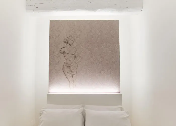 Lägenhet Luxury - 5 Minutes Walk From The Duomo